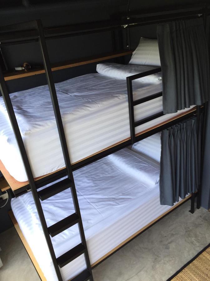 Bedgasm Hostel Чантабури Екстериор снимка