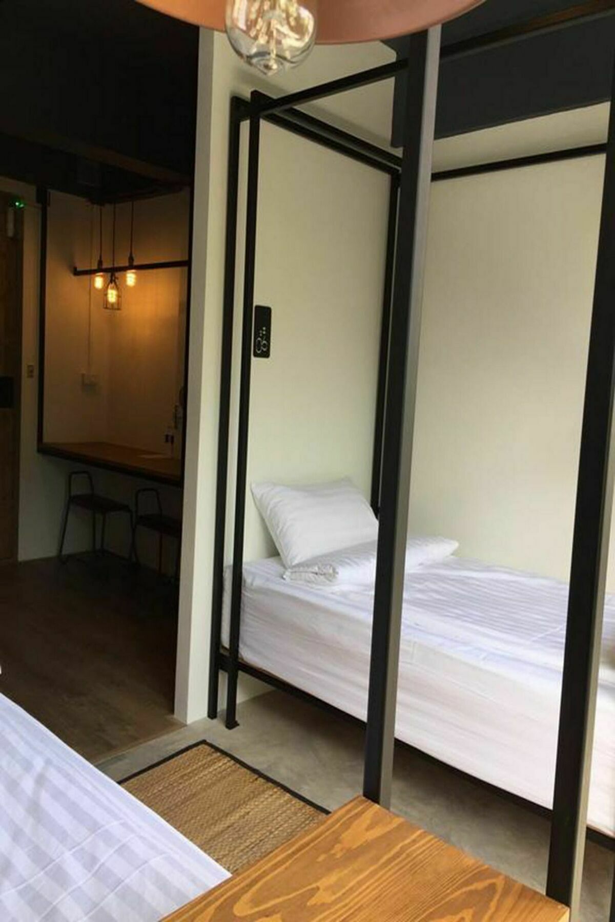 Bedgasm Hostel Чантабури Екстериор снимка