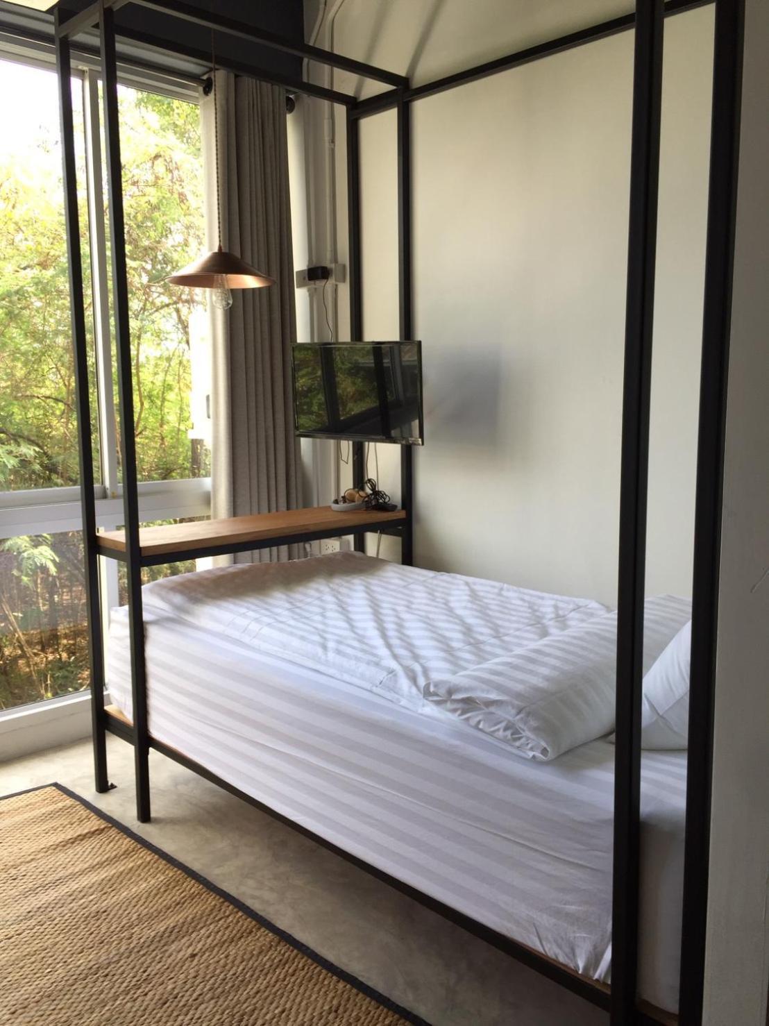 Bedgasm Hostel Чантабури Екстериор снимка
